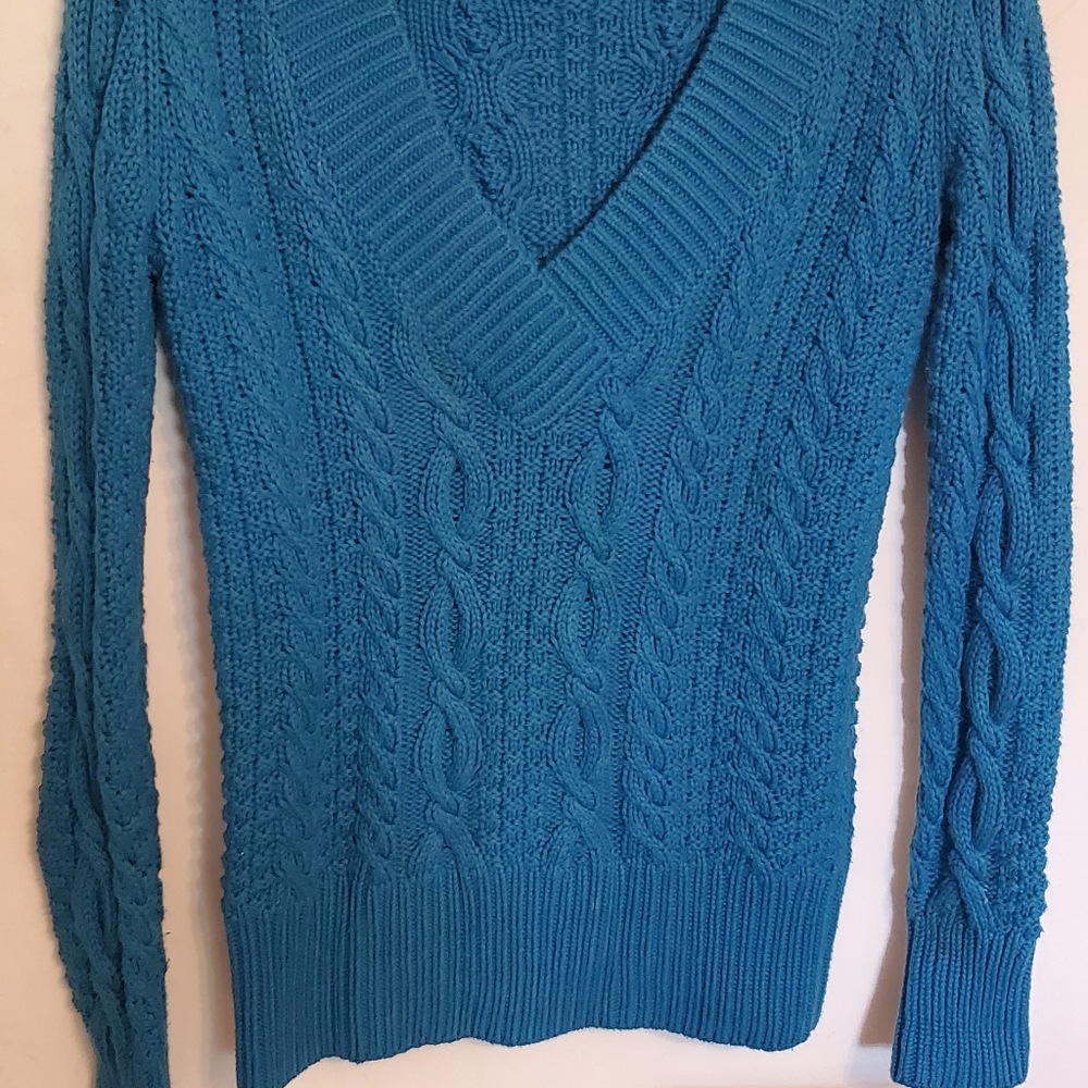 V- neck sweater